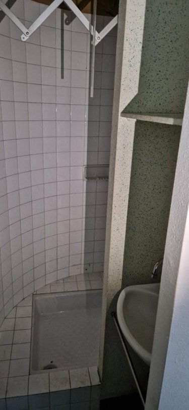 Fonds et murs commerciaux a vendre Pontivy 56300 Morbihan 107 m2  122652 euros