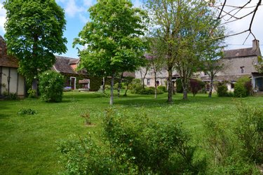 Maison a vendre Saint-Loup-du-Dorat 53290 Mayenne 343 m2 13 pièces 228800 euros