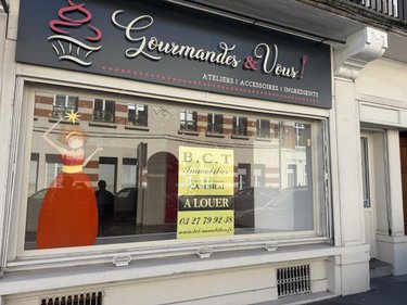 Location fonds et murs commerciaux Cambrai 59400 Nord 70 m2  1100 euros