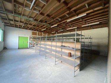 Location fonds et murs commerciaux Proville 59267 Nord 587 m2  2500 euros