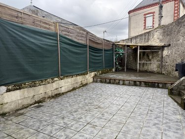 Immeuble a vendre Chemillé-en-Anjou 49120 Maine-et-Loire 210 m2  209600 euros