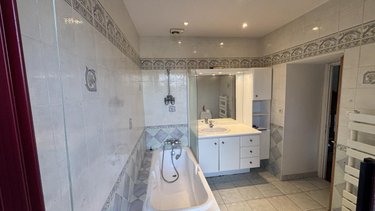 Immeuble a vendre Lannion 22300 Côtes-d'Armor 236 m2  309280 euros