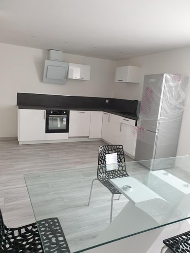 Location appartement Pont-à-Vendin 62880 Pas-de-Calais 85 m2 5 pièces 820 euros