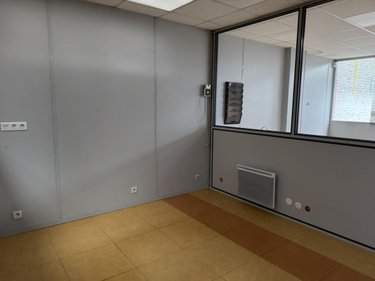 Location fonds et murs commerciaux Daours 80800 Somme 140 m2  840 euros
