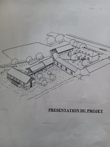 Immeuble a vendre Marigné-Laillé 72220 Sarthe 1557 m2  1649372 euros