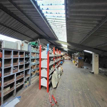 Fonds et murs commerciaux a vendre Châteauneuf-du-Faou 29520 Finistère 1673 m2  265000 euros