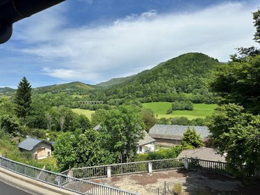 Fonds et murs commerciaux a vendre Saint-Jacques-des-Blats 15800 Cantal 700 m2  95400 euros