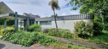 Fonds et murs commerciaux a vendre Auray 56400 Morbihan 300 m2  571240 euros