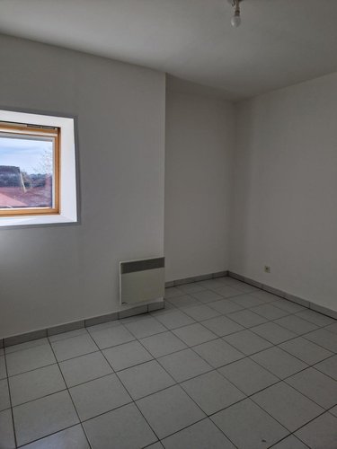 Location appartement Cambrai 59400 Nord 42 m2 2 pièces 590 euros