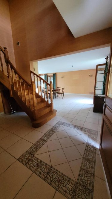 Maison a vendre Solesmes 72300 Sarthe 261 m2 7 pièces 239200 euros