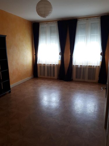 Location appartement Montoire-sur-le-Loir 41800 Loir-et-Cher 110 m2 4 pièces 650 euros