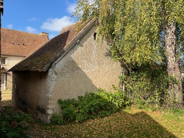 Garage et parking a vendre Vivoin 72170 Sarthe 28 m2  9300 euros