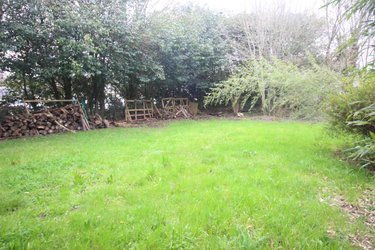 Fonds et murs commerciaux a vendre Quéven 56530 Morbihan 129 m2  260920 euros