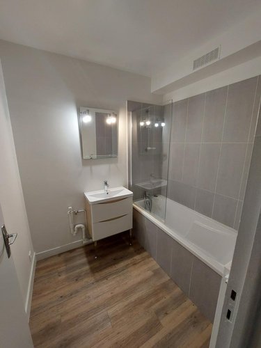 Location appartement Reims 51100 Marne 51 m2  680 euros