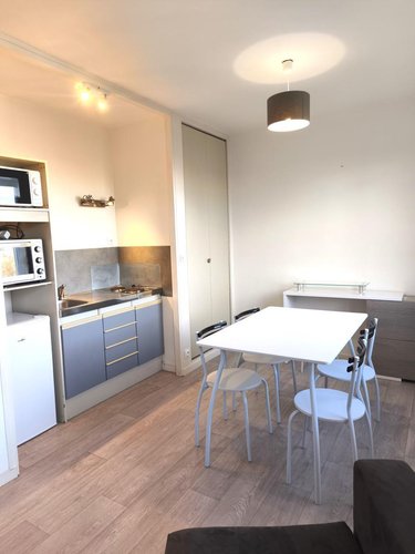 Location appartement Angers 49000 Maine-et-Loire 27 m2 1 pièce 585 euros