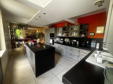 Maison a vendre Saint-Germain-du-Puy 18390 Cher 280 m2 7 pièces 390000 euros