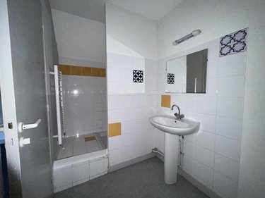 Immeuble a vendre Guer 56380 Morbihan 285 m2  332480 euros