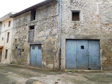 Immeuble a vendre Pont-d'Ain 01160 Ain 138 m2  75500 euros