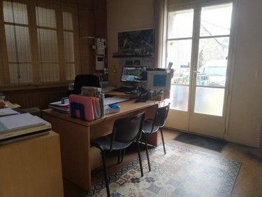Fonds et murs commerciaux a vendre Melrand 56310 Morbihan 1685 m2  218250 euros