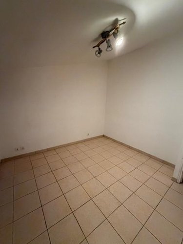 Location appartement Perrex 01540 Ain 73 m2  600 euros