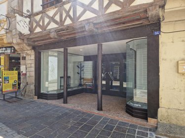 Location fonds et murs commerciaux Pontivy 56300 Morbihan 60 m2  950 euros