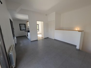 Location appartement Corps-Nuds 35150 Ille-et-Vilaine 47 m2  535 euros