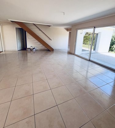 Maison a vendre Dole 39100 Jura 212 m2  440000 euros