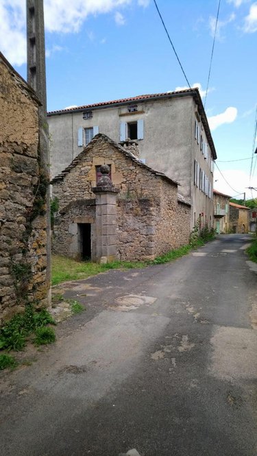 Maison a vendre Saint-Affrique 12400 Aveyron 900 m2 14 pièces 300000 euros