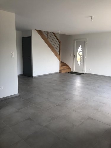 Location maison Valognes 50700 Manche 82 m2 4 pièces 970 euros