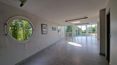 Fonds et murs commerciaux a vendre Plourin-lès-Morlaix 29600 Finistère 1094 m2  514050 euros