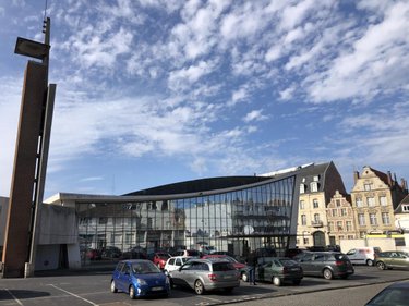 Fonds et murs commerciaux a vendre Cambrai 59400 Nord 750 m2  314400 euros