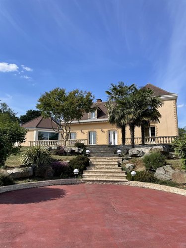 Maison a vendre Aigné 72650 Sarthe 240 m2 10 pièces 550000 euros