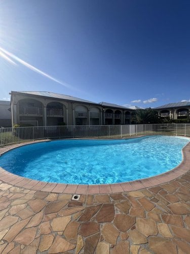 Appartement a vendre Saint-Pierre 97410 Réunion 65 m2 3 pièces 290250 euros