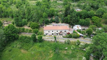 Maison a vendre Grandrieu 48600 Lozère 250 m2  374000 euros