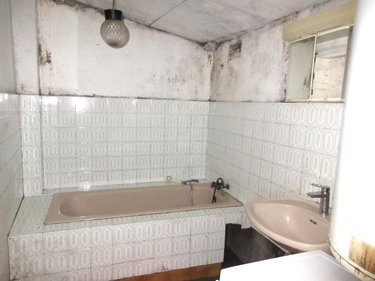 Maison a vendre Moustoir-Remungol 56500 Morbihan 27 m2 1 pièce 48600 euros