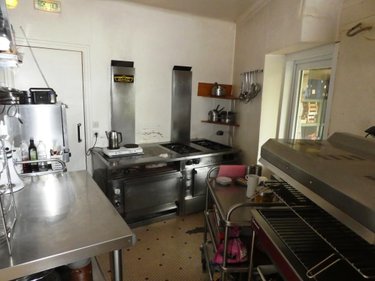 Immeuble a vendre Bubry 56310 Morbihan 400 m2  241600 euros