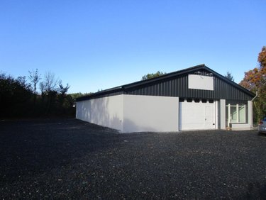 Location fonds et murs commerciaux Le Molay-Littry 14330 Calvados 280 m2  1377 euros