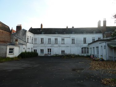 Immeuble a vendre Cambrai 59400 Nord 2500 m2  838400 euros