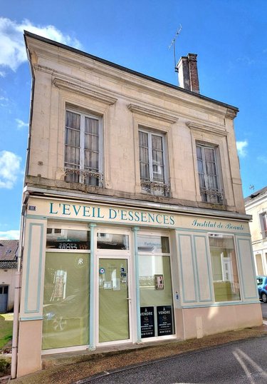 Immeuble a vendre Mamers 72600 Sarthe 92 m2  68800 euros