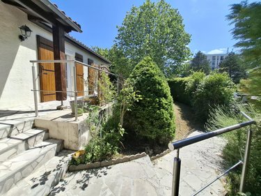 Maison a vendre Saintes 17100 Charente-Maritime 137 m2 6 pièces 314760 euros