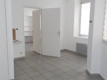 Location fonds et murs commerciaux Audruicq 62370 Pas-de-Calais 50 m2  700 euros