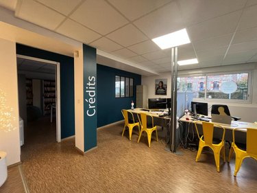 Location fonds et murs commerciaux Le Rheu 35650 Ille-et-Vilaine 100 m2  1555 euros