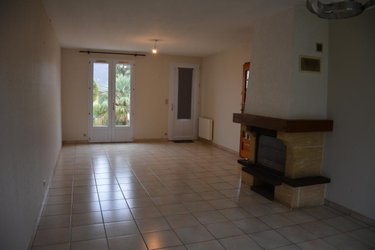 Location maison Château-Gontier-sur-Mayenne 53200 Mayenne 78 m2 5 pièces 600 euros