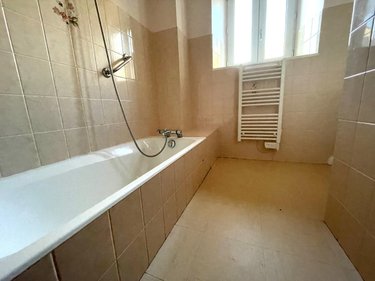 Location appartement Saint-Chély-d'Apcher 48200 Lozère 48 m2  380 euros