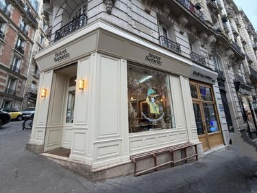 Fonds et murs commerciaux a vendre Paris 18e arrondissement 75018 Paris 107 m2  940000 euros