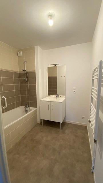 Location appartement Saint-Malo 35400 Ille-et-Vilaine 66 m2 3 pièces 825 euros