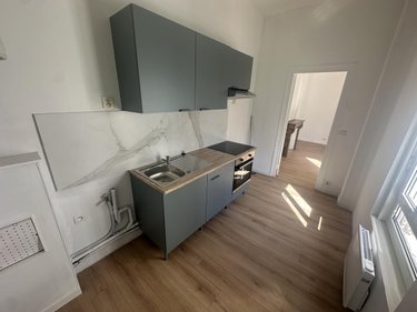 Location appartement Boulogne-sur-Mer 62200 Pas-de-Calais 49 m2 3 pièces 590 euros
