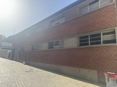 Fonds et murs commerciaux a vendre Cambrai 59400 Nord 750 m2  314400 euros