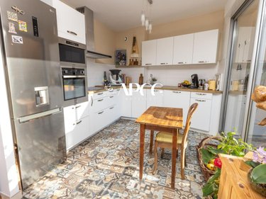Viager appartement Vaison-la-Romaine 84110 Vaucluse 78 m2 3 pièces 230000 euros
