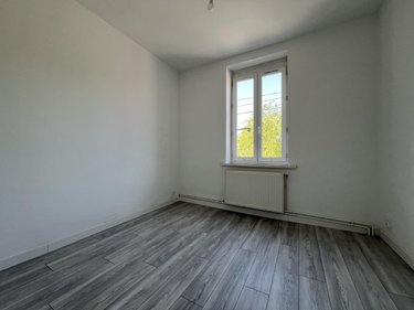 Fonds et murs commerciaux a vendre Bourghelles 59830 Nord 162 m2  549000 euros